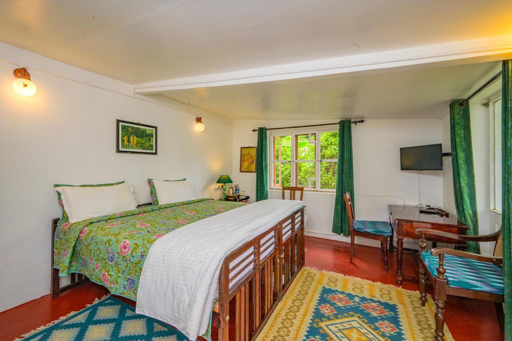 นีมรานา วอลวูด การ์เดน Hotel กูนูร์ ภายนอก รูปภาพ