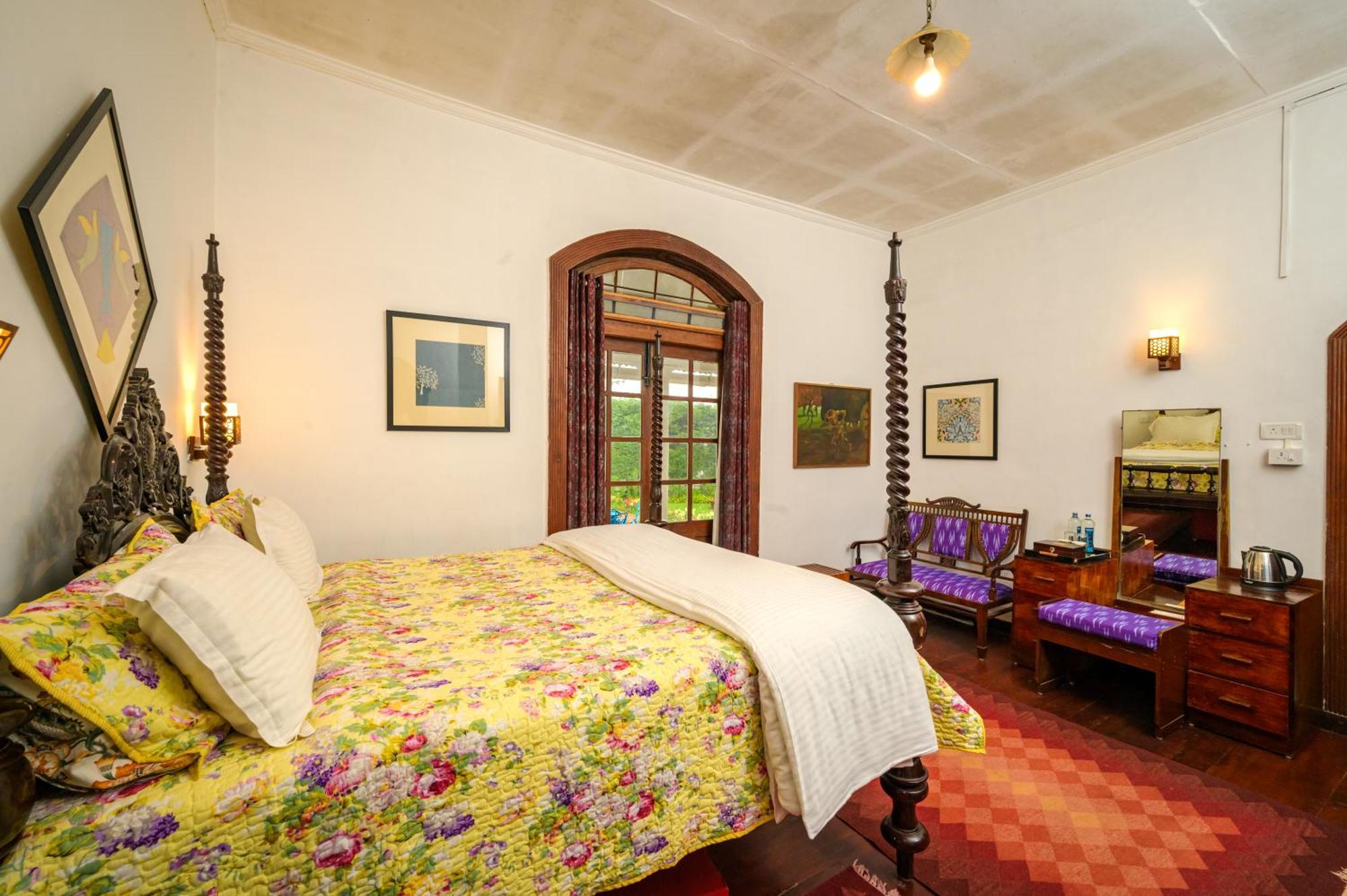 นีมรานา วอลวูด การ์เดน Hotel กูนูร์ ภายนอก รูปภาพ
