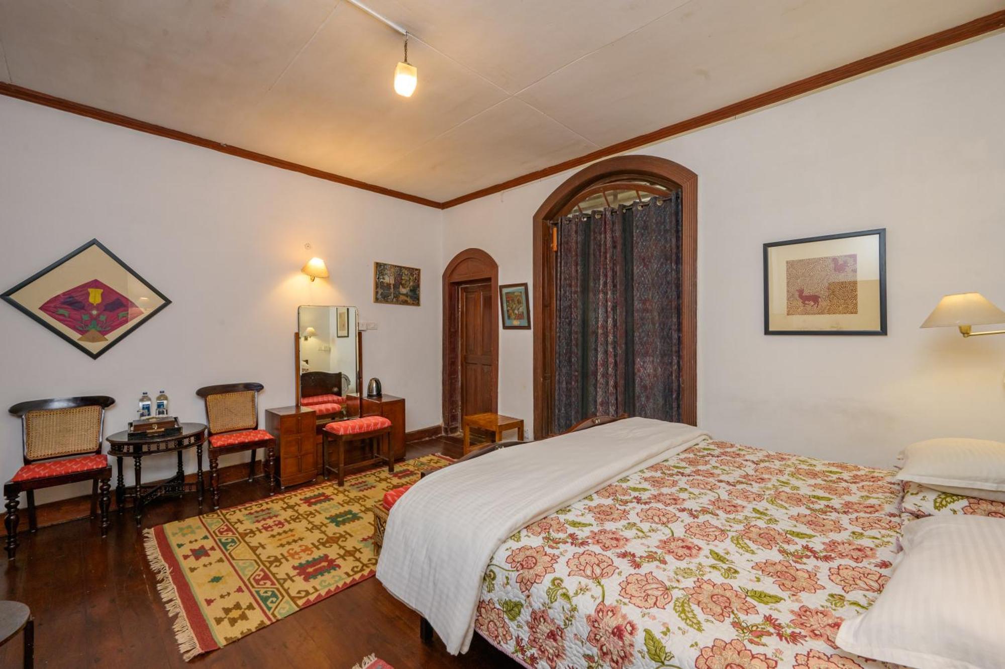 นีมรานา วอลวูด การ์เดน Hotel กูนูร์ ภายนอก รูปภาพ